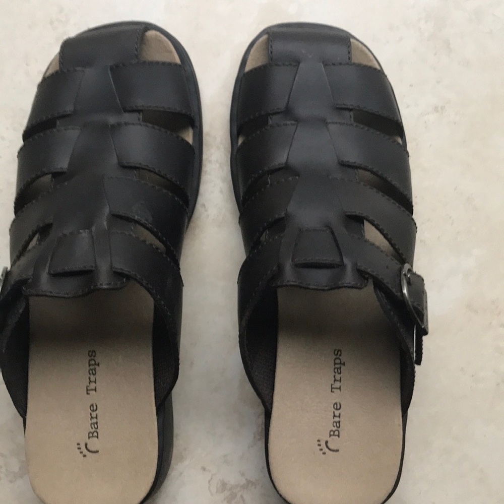 Bare Traps Sandals